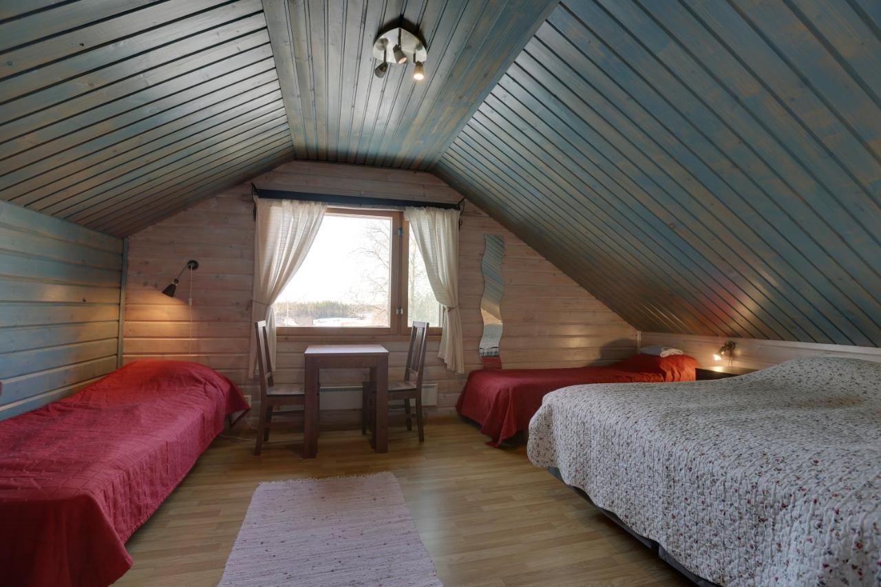 Loma-paksu Maison d'hôtes Köngäs